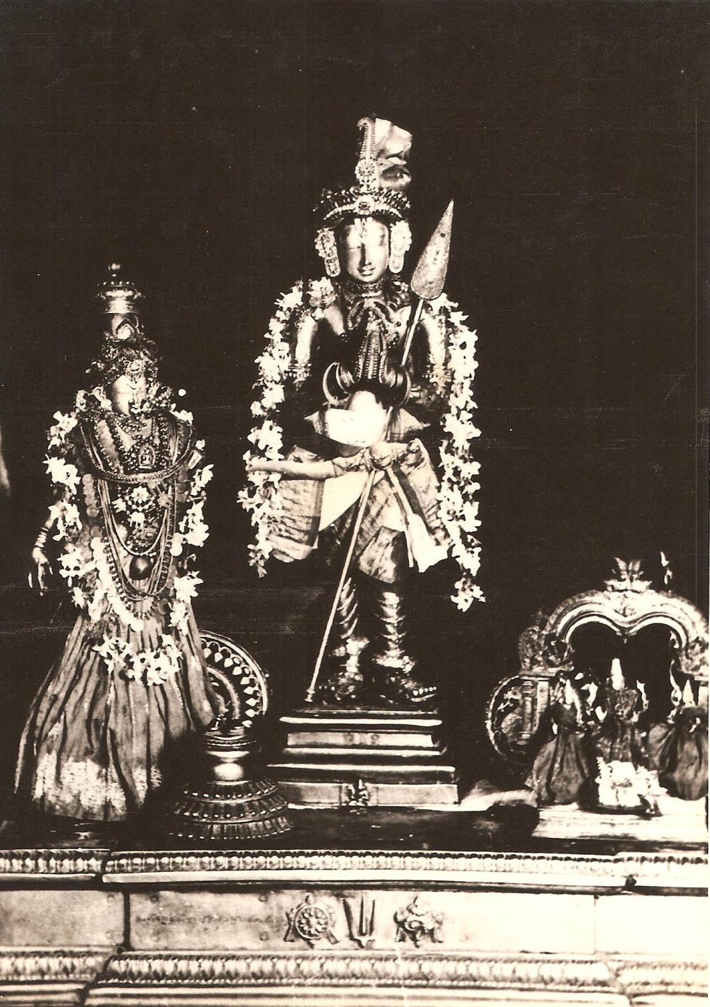 464940_454464397960987_2053641930_o