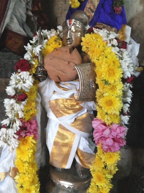 Thiruvallur_Thirumangai-Mannan_13