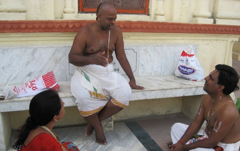 Swami quoting Nammazhwars pasuram about the greatness of guptar ghat