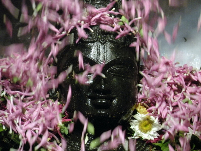 suprabhatam-seva-iskcon-temple