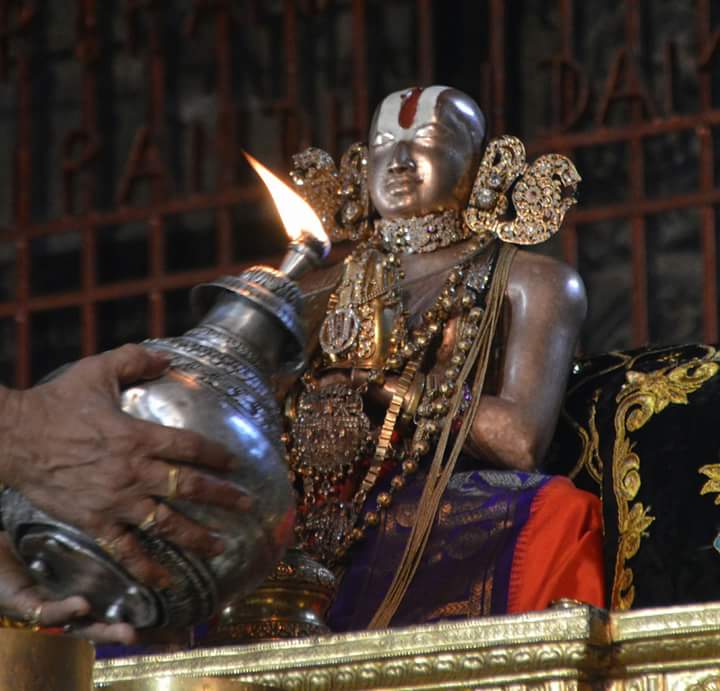 .facebook_1492955845441