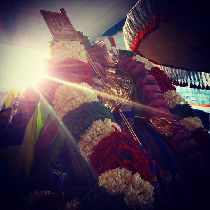 .facebook_1493227526216